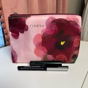 NWOT Clinique x Jonathan Cohen Cosmetic Bag with goodies